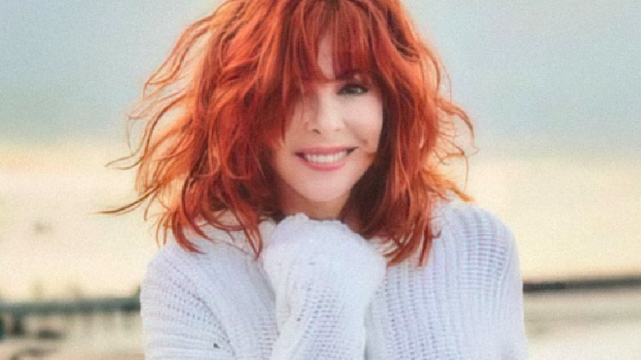 Mylène Farmer prête sa voix à Bambi dans une nouvelle adaptation cinématographique
