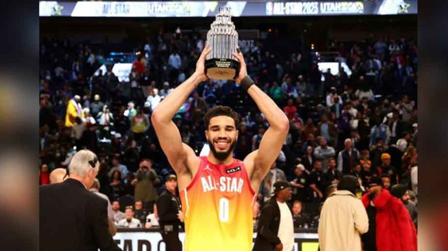 NBA: la team Antetokounmpo, portée par un Tatum record, bat la team James au All-Star Game