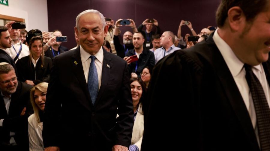 Netanyahou comparaît à son procès pour corruption et rejette les accusations