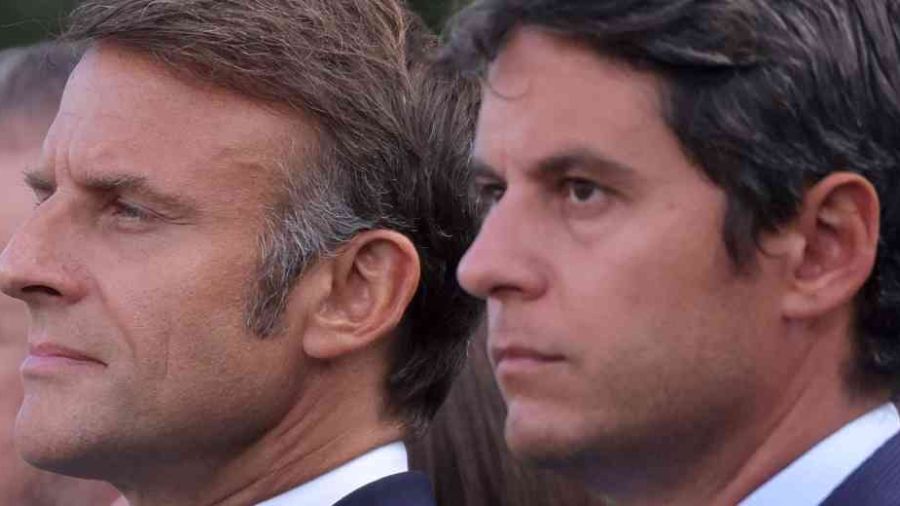 En quête d'un nom pour Matignon, Macron poursuit ses consultations