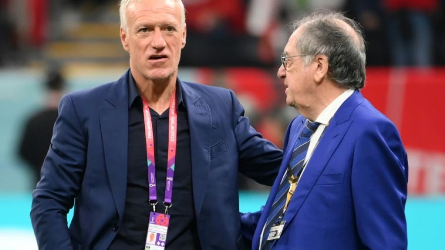 Bleus: le football français se réunit, Deschamps en salle d'attente