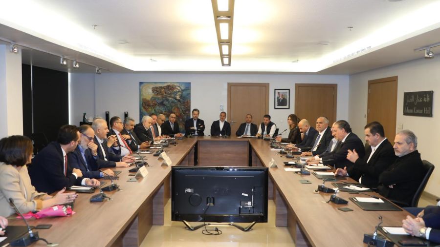 Redonner vie au centre commercial de Beyrouth avant fin mars