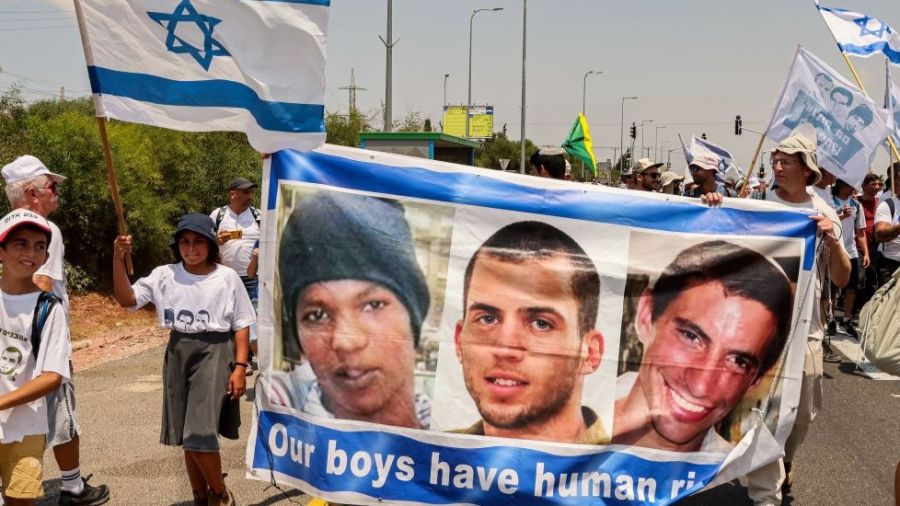 Israël rapatrie la dépouille d’un soldat détenu à Gaza depuis 2014