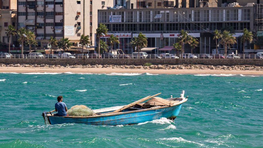 Pêcheurs libanais: la mer, la misère et le poisson qui manque