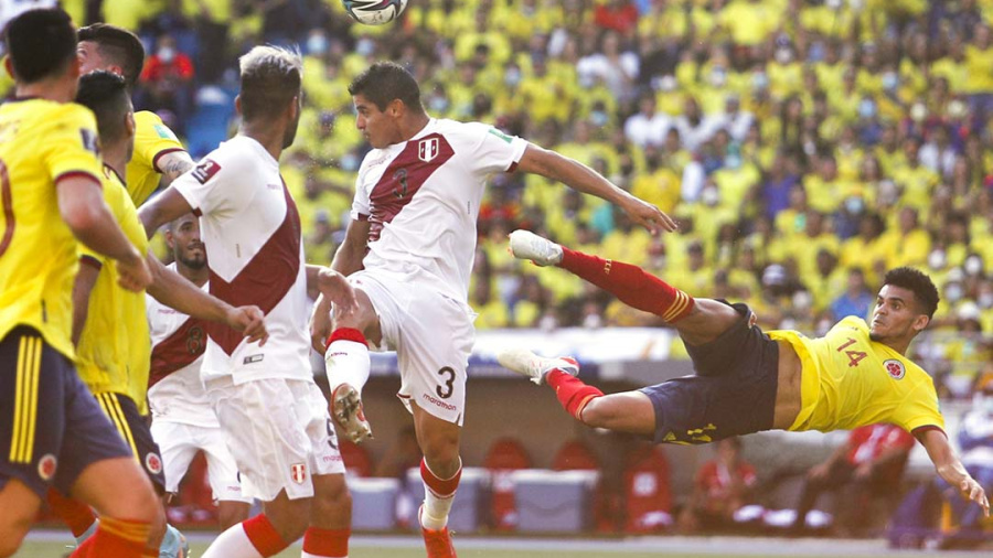 Le Pérou bat la Colombie et prend une option pour le Mondial-2022