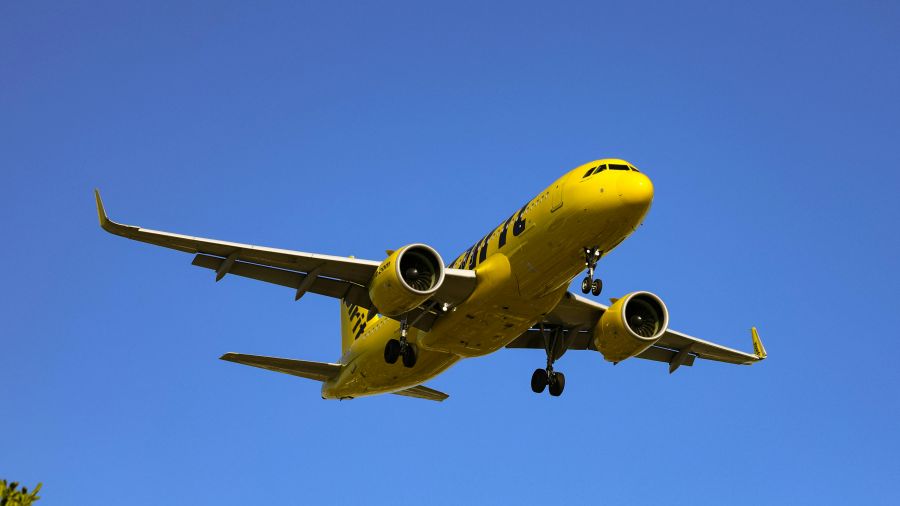 La compagnie américaine Spirit Airlines annule tous ses vols et stoppe son activité