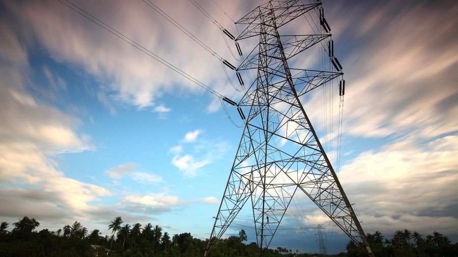 La demande d'électricité pour les centres de données devrait plus que doubler d'ici 2030, dopée par l'IA