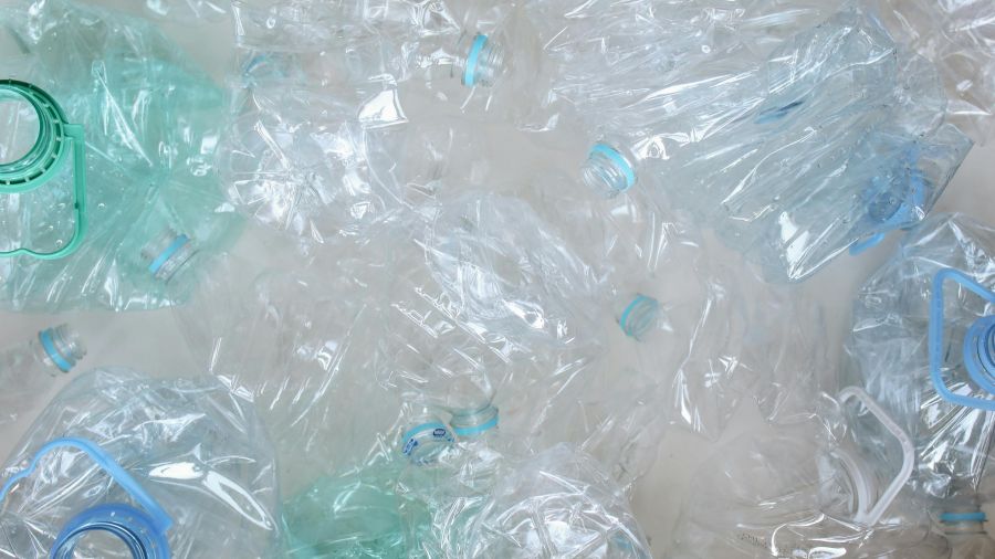 Plastique: les conséquences en Europe de la guerre au Moyen-Orient