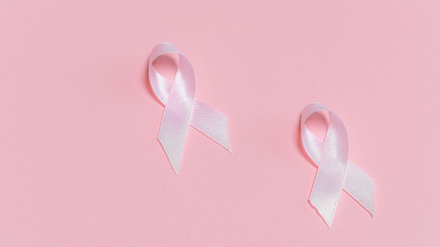Grossesse, âge maternel et cancer du sein: l'équation à risque des années post-partum