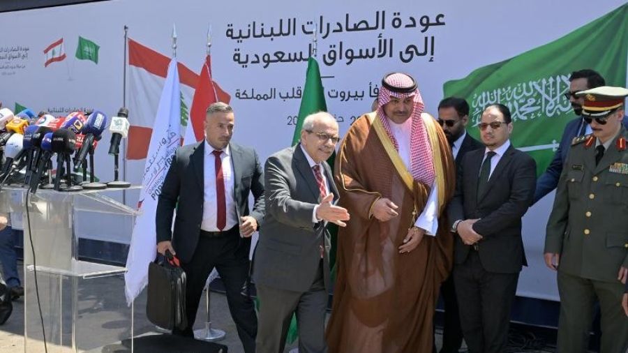 Une première cargaison quitte Beyrouth pour Jeddah