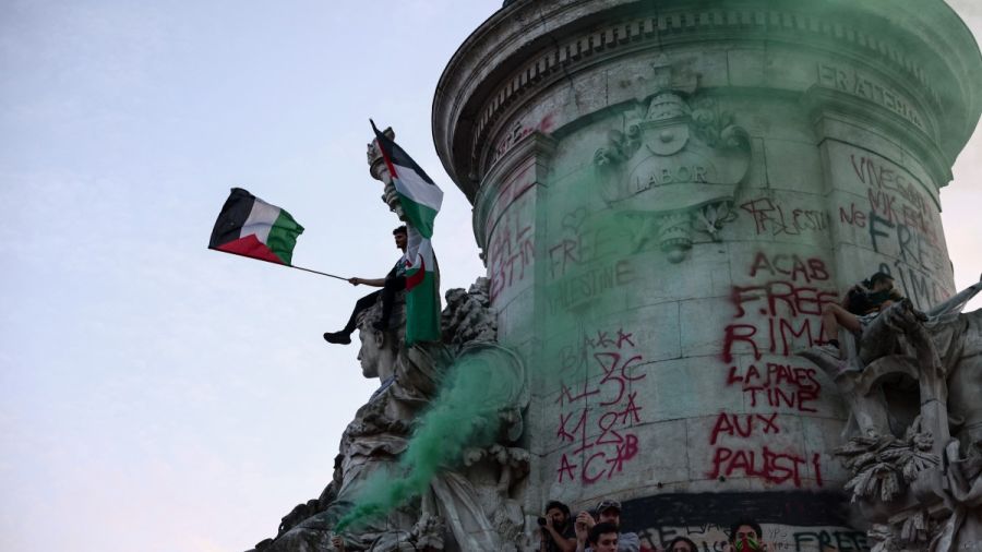 Bateau pour Gaza: l'eurodéputée Rima Hassan de retour en France