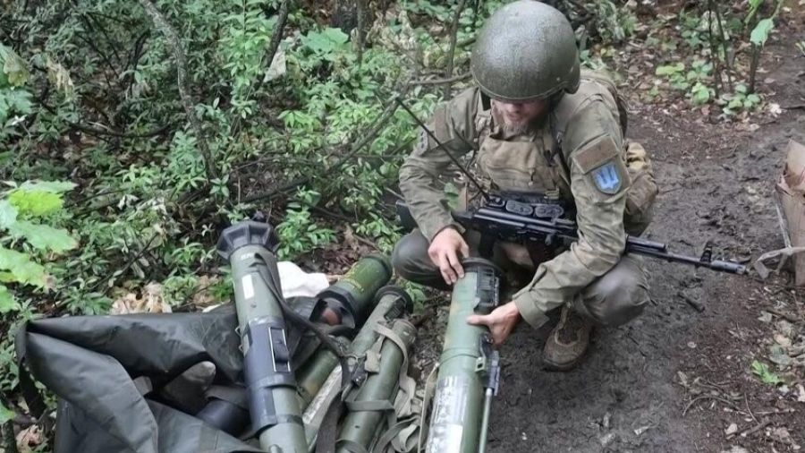 Ukraine: l'UE emboîte le pas à l'Otan