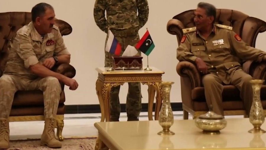 Une délégation militaire russe visite le maréchal libyen Haftar