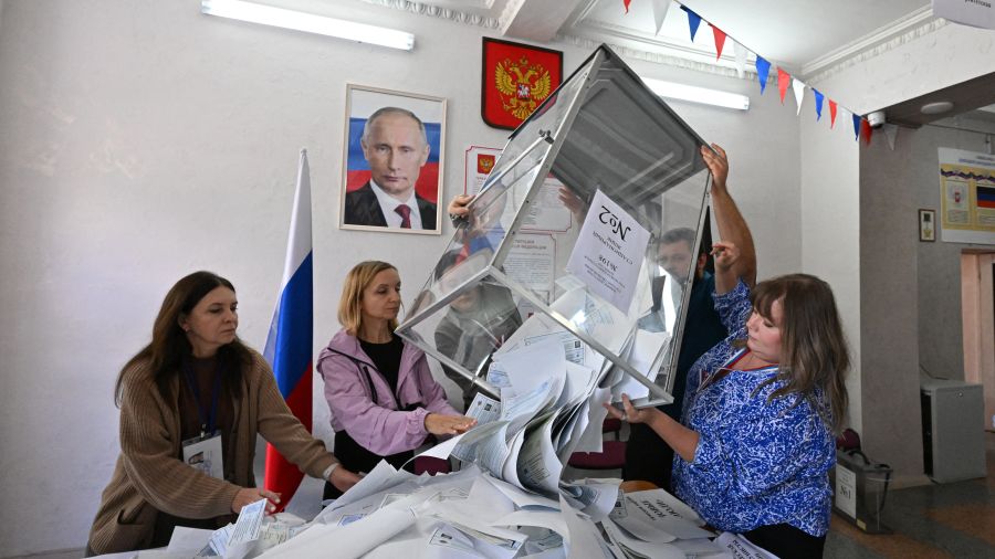 Russie: le parti de Poutine largement en tête des législatives marquées par des attaques ukrainiennes