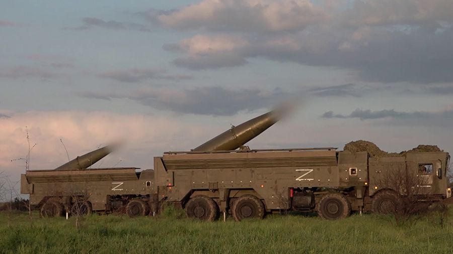 Poutine: la Russie devrait produire des missiles auparavant interdits
