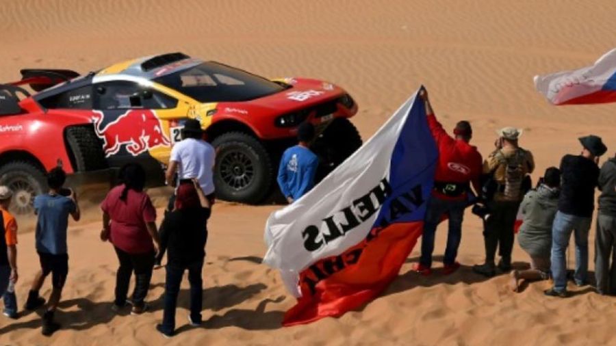 Dakar-2023: Loeb fonce, Al-Attiyah temporise