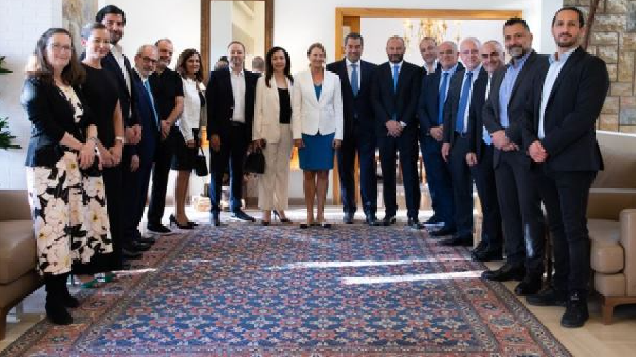 Lisa Johnson accueille le groupe libanais à la SelectUSA Investment Summit 2025