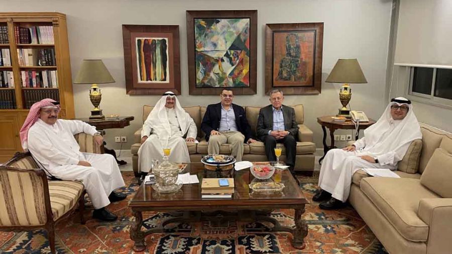 Siniora reçoit les ambassadeurs d’Égypte et du Golfe