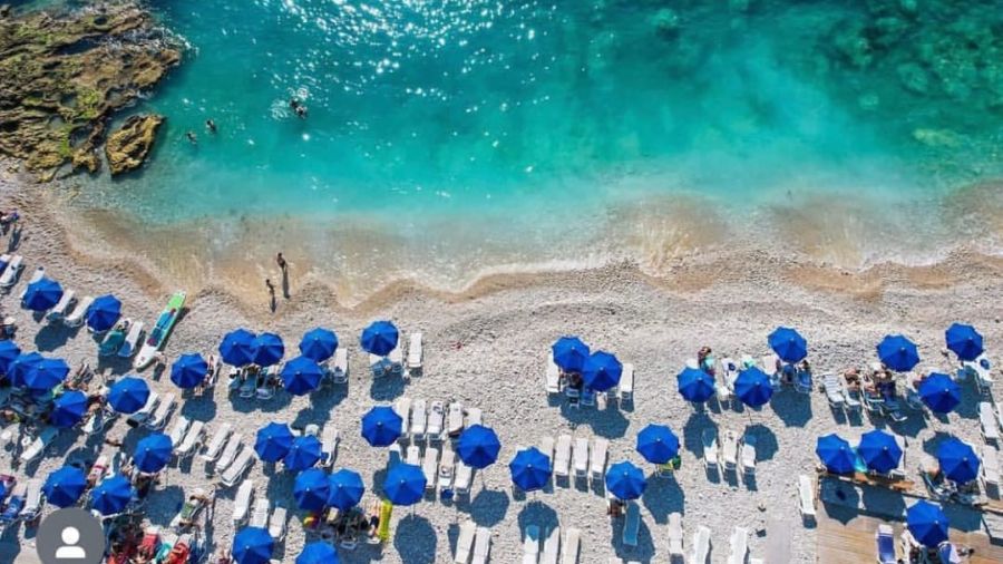 Soleil d’été: les caresses empoisonnées d’un faux ami