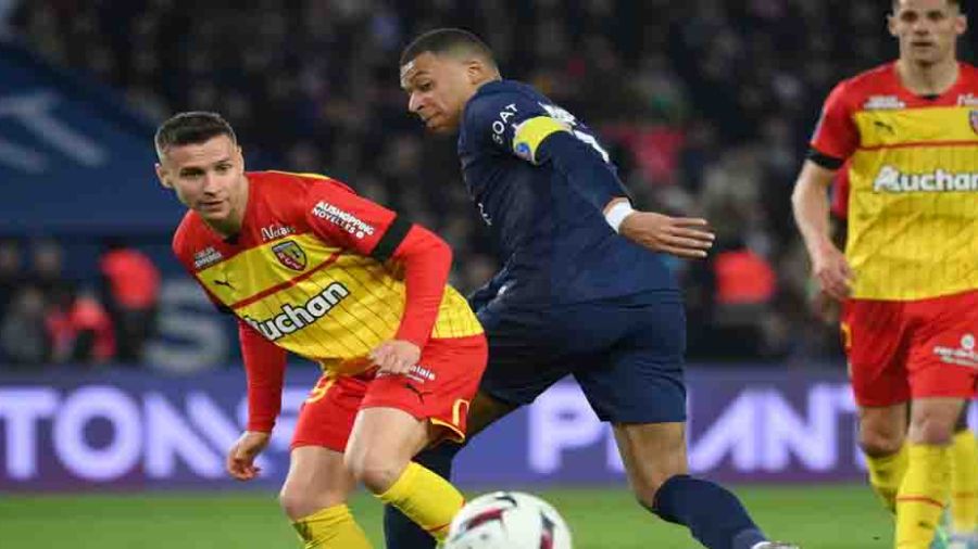 Le PSG assomme Lens et file vers le titre