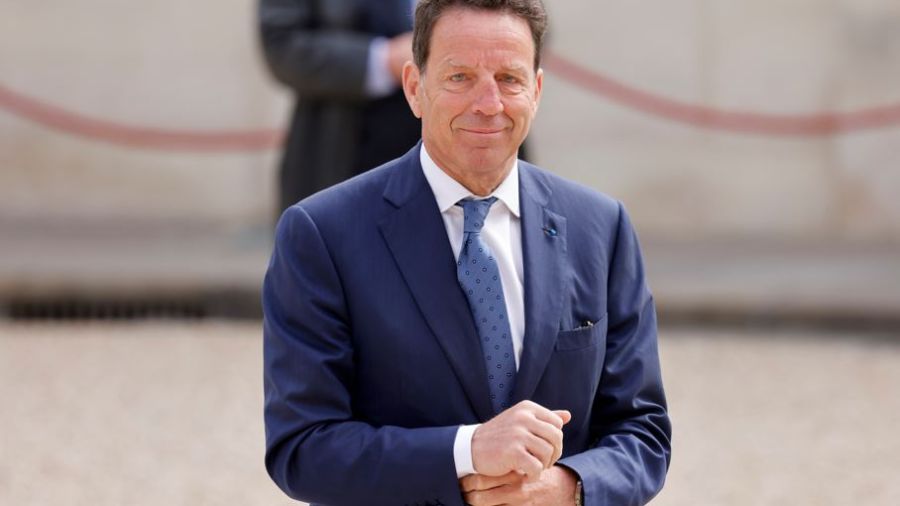 Medef: baisses fiscales massives pour décarboner la France