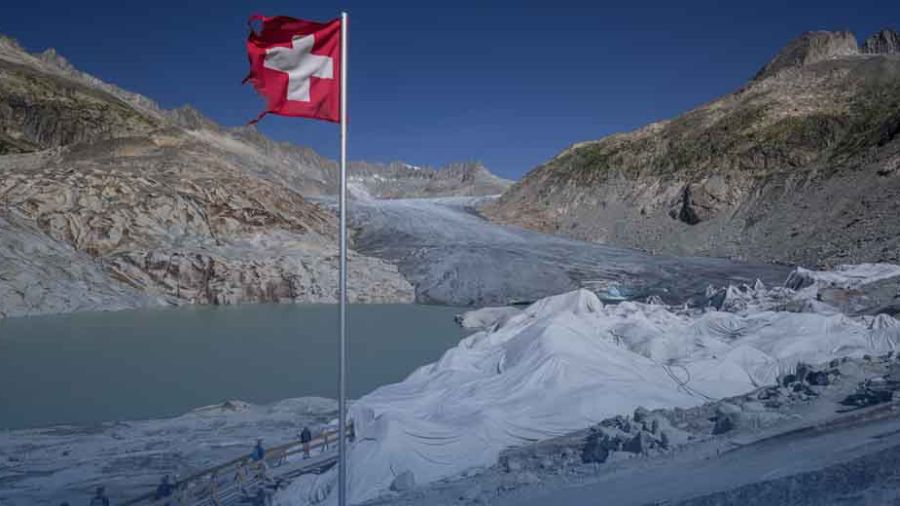 Plafonner la population: la question qui divise la Suisse