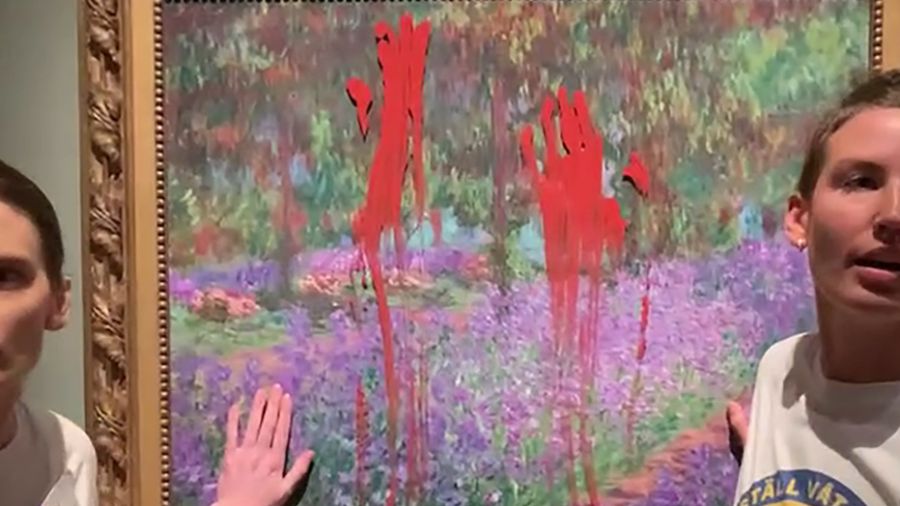 Suède: Un tableau de Monet visé par des militantes écologistes