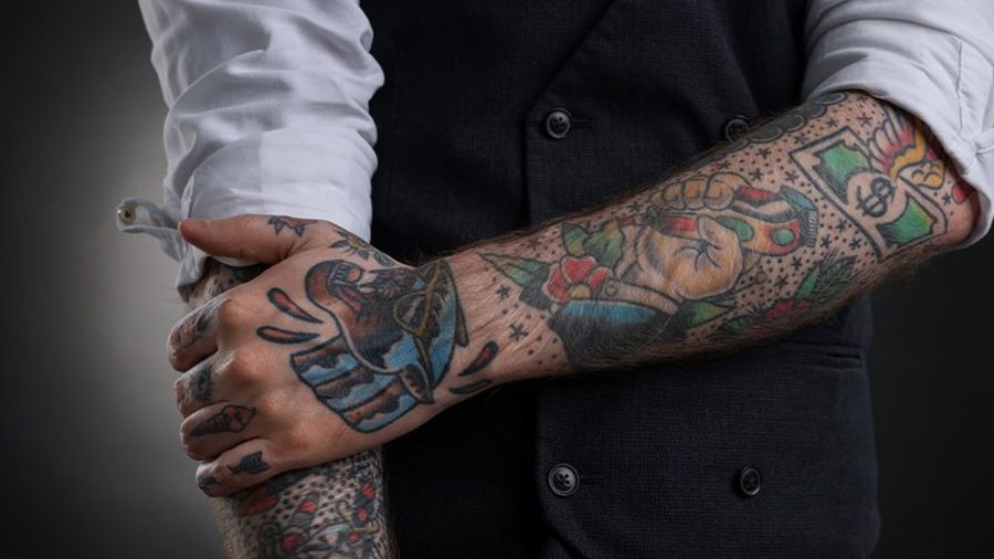Le tatouage, entre cri silencieux et œuvre assumée