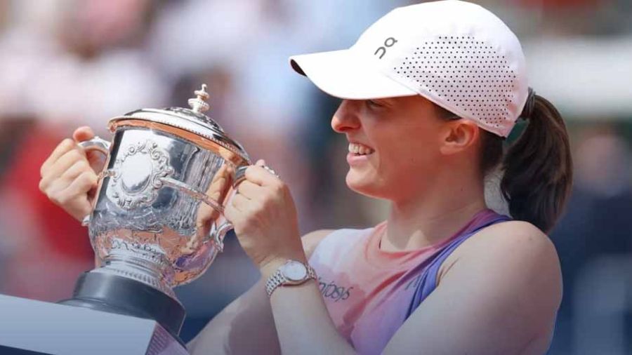 Intouchable, la Polonaise Iga Swiatek remporte son quatrième Roland-Garros