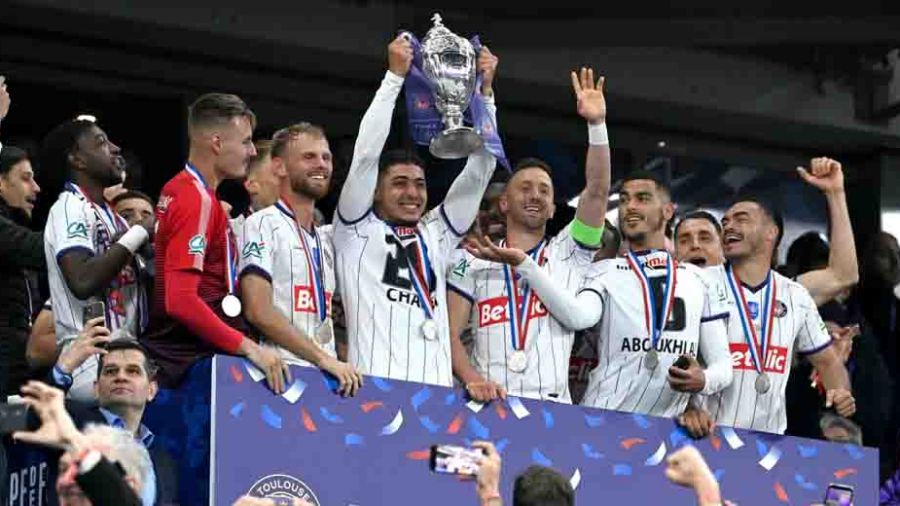 Toulouse remporte la Coupe de France en assommant Nantes