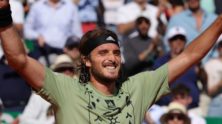 Tsitsipas qualifié pour la finale en battant Khachanov