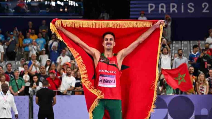 JO-2024 - Athlétisme: le Marocain El Bakkali conserve l'or sur 3000 m steeple, violente chute de Girma