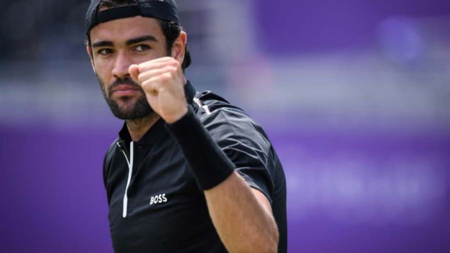 Berrettini a dû lutter au Queen's, Wawrinka a abdiqué