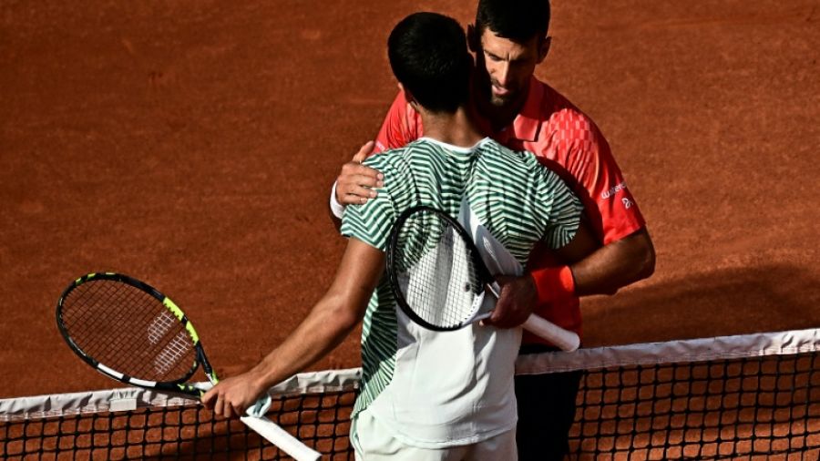 Roland-Garros: Djokovic efface Alcaraz et affrontera Ruud en finale