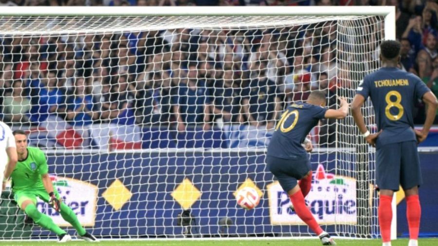 Les Bleus poursuivent leur sans-faute pour finir leur saison