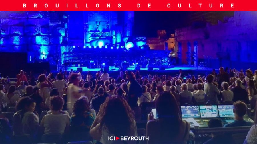 Comme fil d’Ariane, les chansons populaires