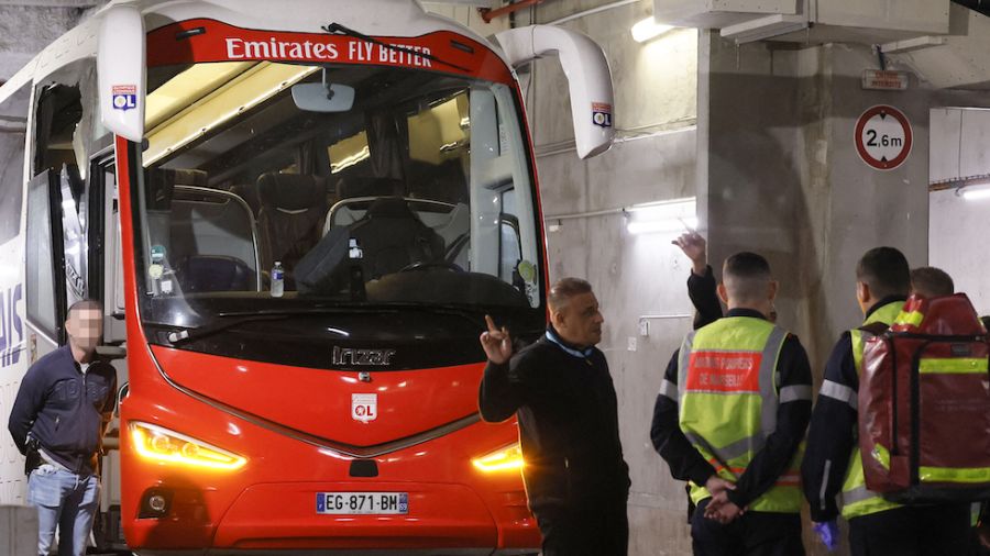 Le match OM-OL annulé après l'attaque du bus lyonnais et la blessure de son entraîneur