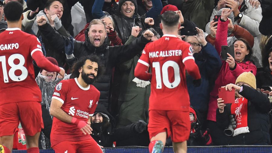 Liverpool bat Newcastle et creuse l'écart en tête