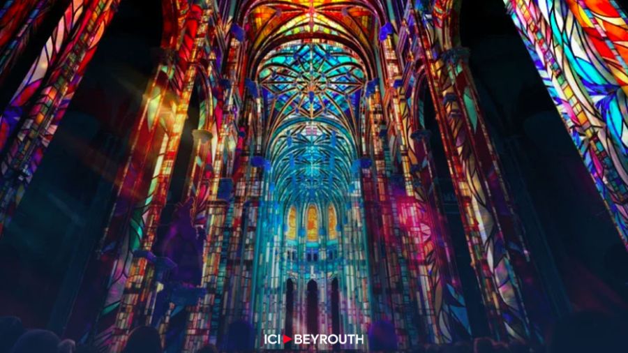 «Luminiscence» illumine l’église de Saint-Eustache à Paris