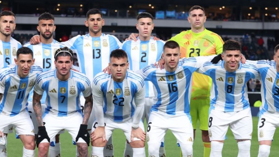 L'Argentine, sans Messi, bat le Salvador 3 à 0 en match amical
