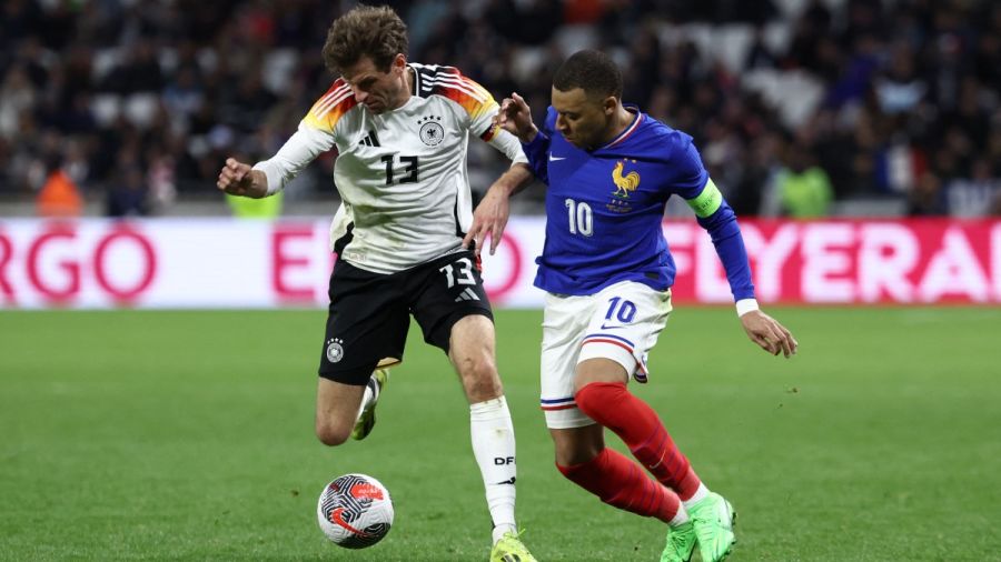 Foot: l'Allemagne surclasse la France, avertissement sans frais avant l'Euro