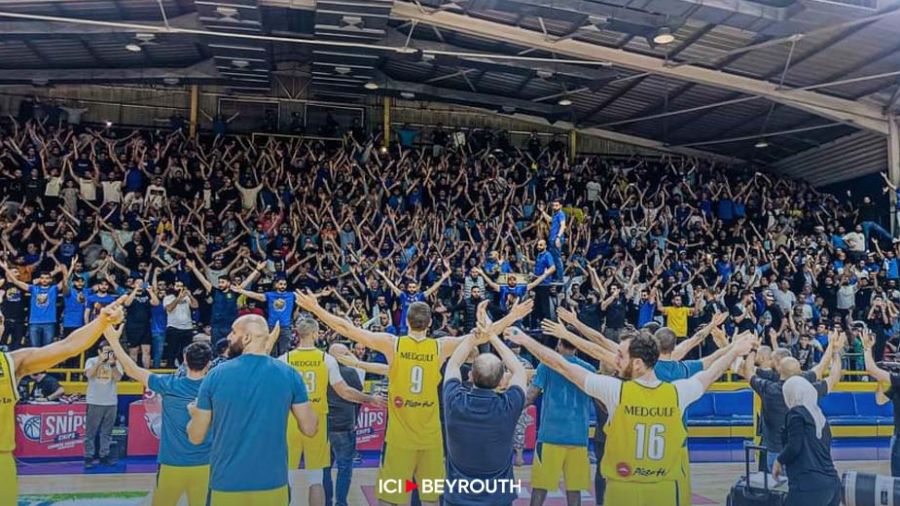 Al-Riyadi domine La Sagesse et s'empare de la tête du classement