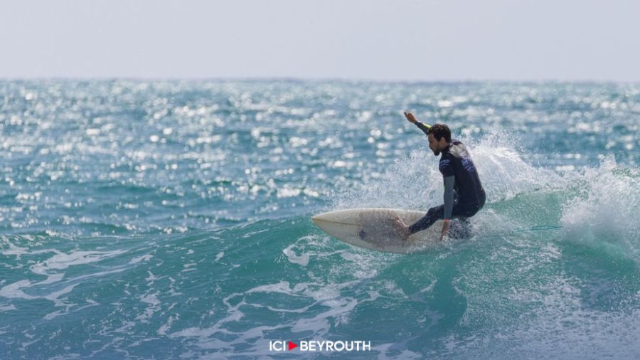 Surf à Jiyeh: un été qui commence en vagues