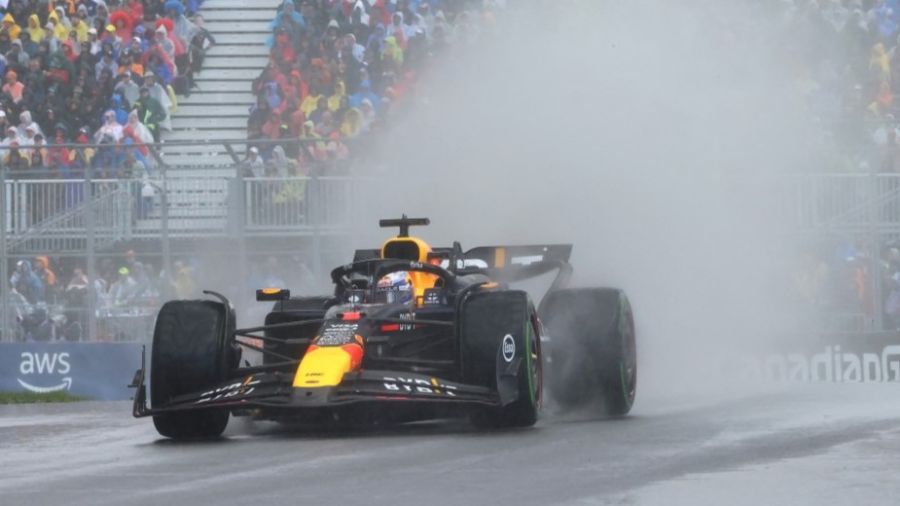 Verstappen passe entre les gouttes au Canada