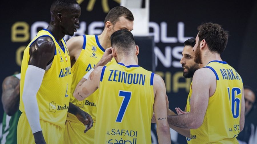 Basket-BCLA: le Riyadi maîtrise Chabab al-Ahli et se hisse en demies