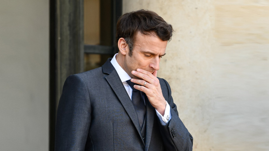 Emmanuel Macron ou le «cave» qui se rebiffe!