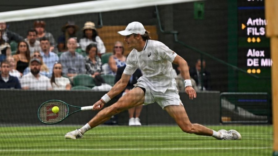 Wimbledon: Arthur Fils, dernier Français en lice, battu en 8e de finale par De Minaur