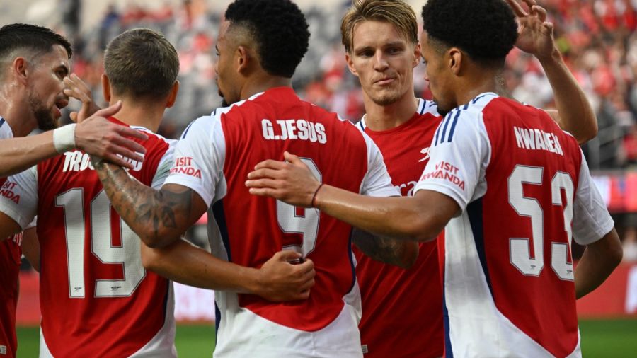 Foot: Arsenal s'offre Manchester United (2-1) à Los Angeles