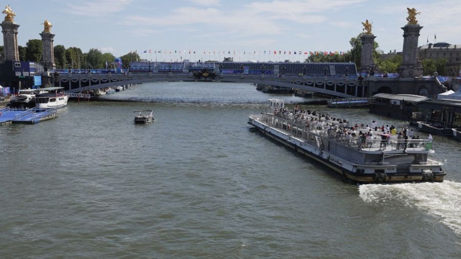 JO-2024 - Triathlon: le second entraînement dans la Seine annulé en raison de la pollution de l'eau