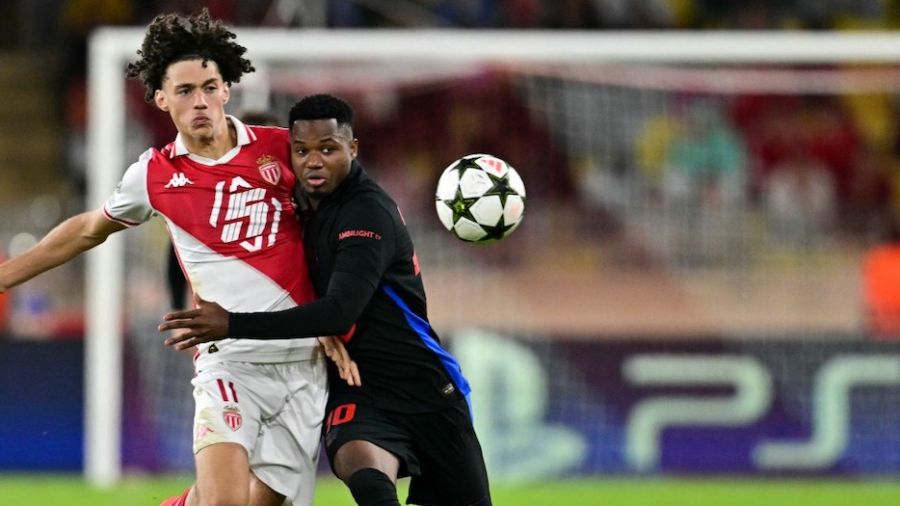 Ligue des champions: Barcelone battu à Monaco, Arsenal tenu en échec à Bergame